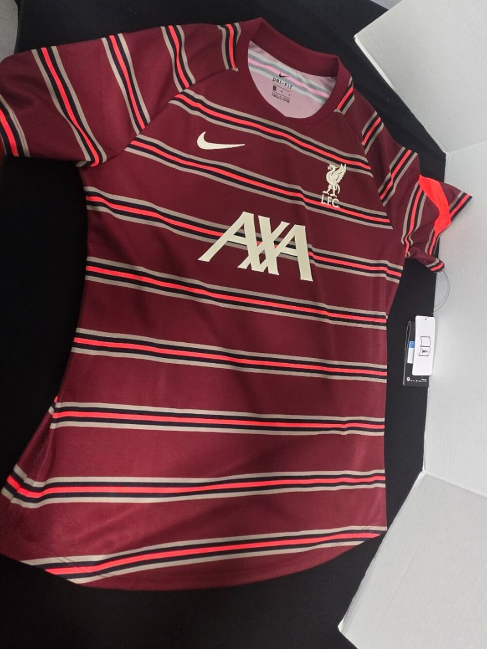 Nike Liverpool FC Women's Dri-FIT Pre-Match Jersey NWT Medium ⚽🔥 - Picture 7 of 9